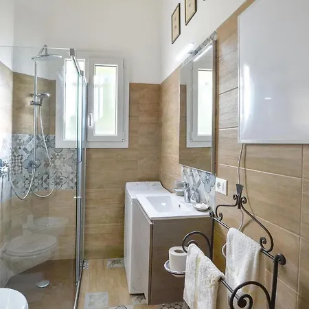 Amazing In With Kitchen